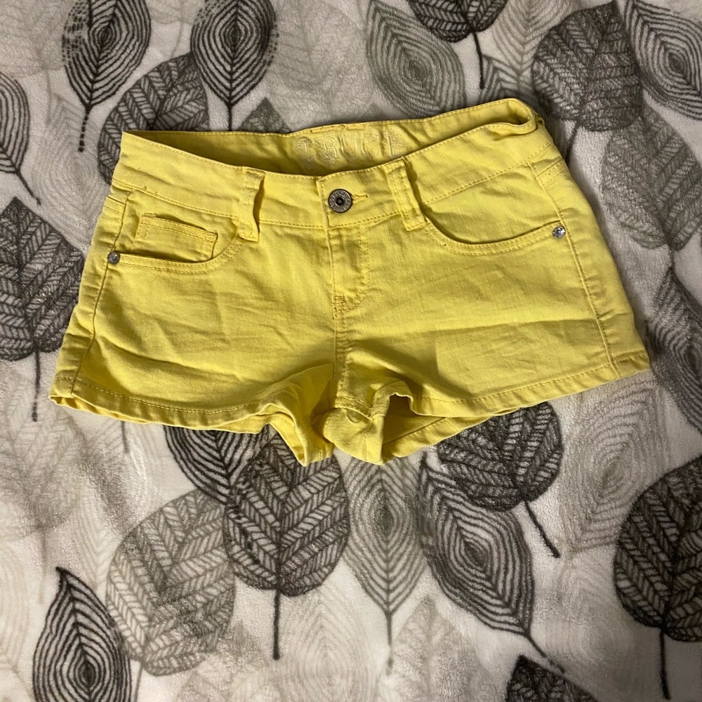 Yellow mini short